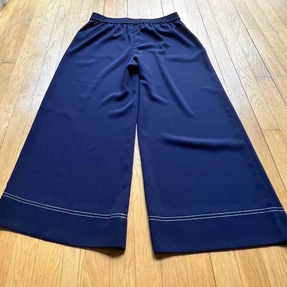 Trina Turk Size L Navy Blue w White Stitching Just Arrived Wide Leg Crop Pants - Picture 10 of 15